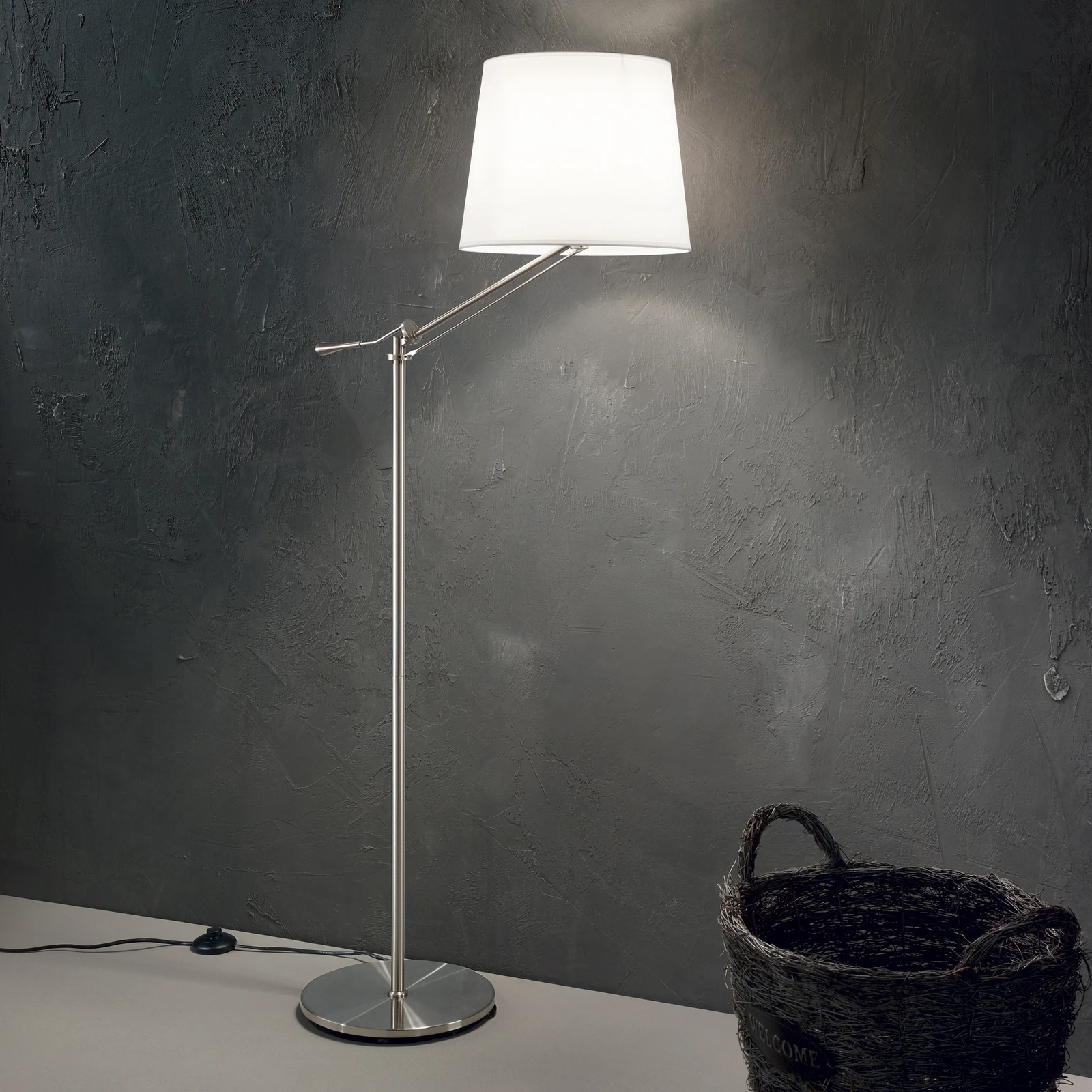 Regol PT1 by Ideal Lux, installed