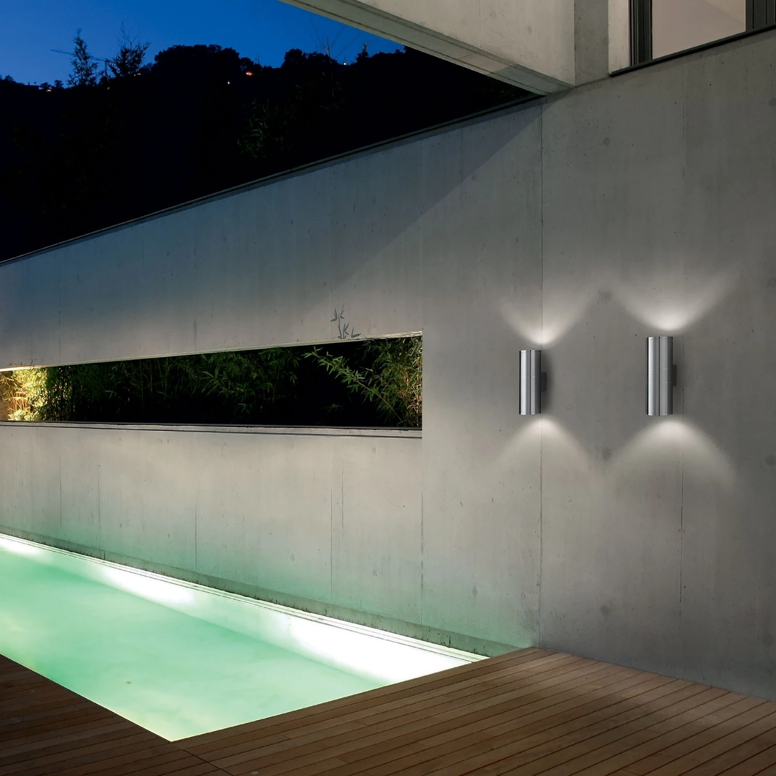 Gun AP2 Aluminium by Ideal Lux, installed