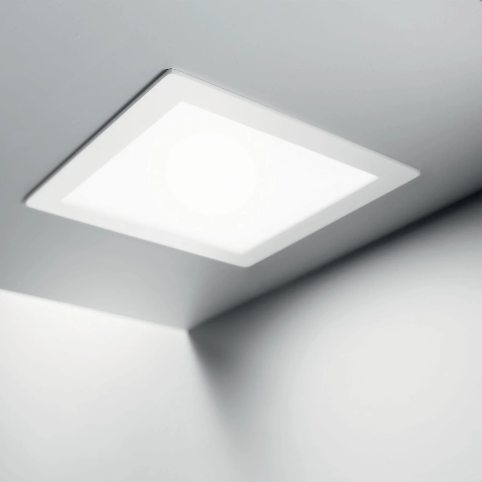 Groove Fi 20W Square 3000K installed in an interior