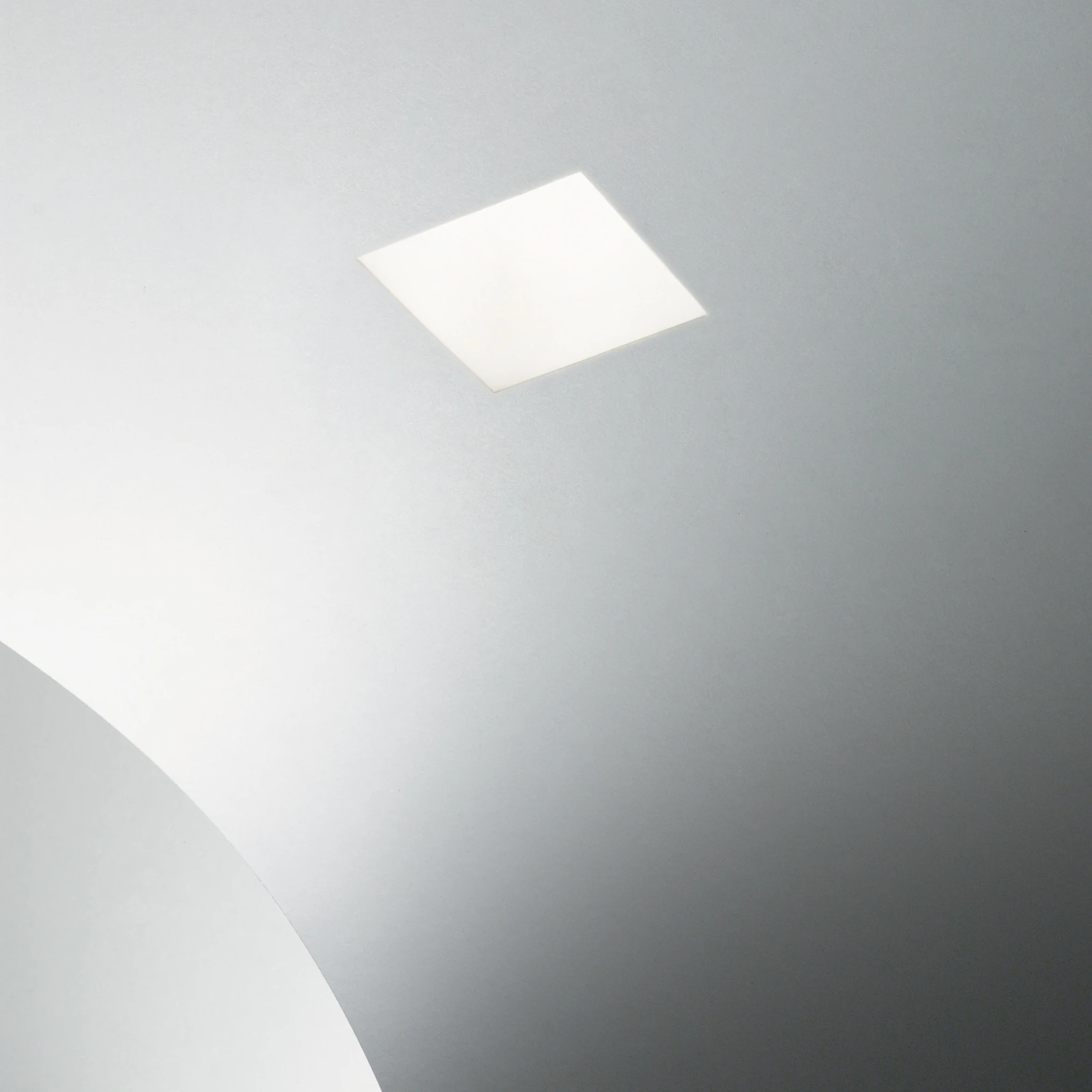 Samba Fi D60 Square installed in an interior