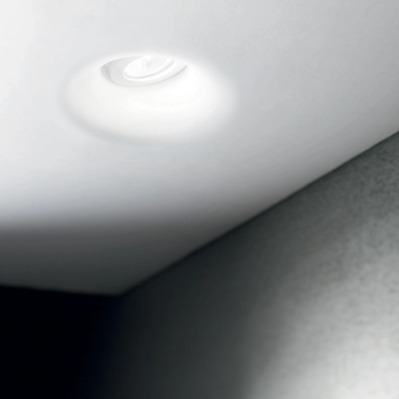 Zephyr Fi D20 installed in an interior
