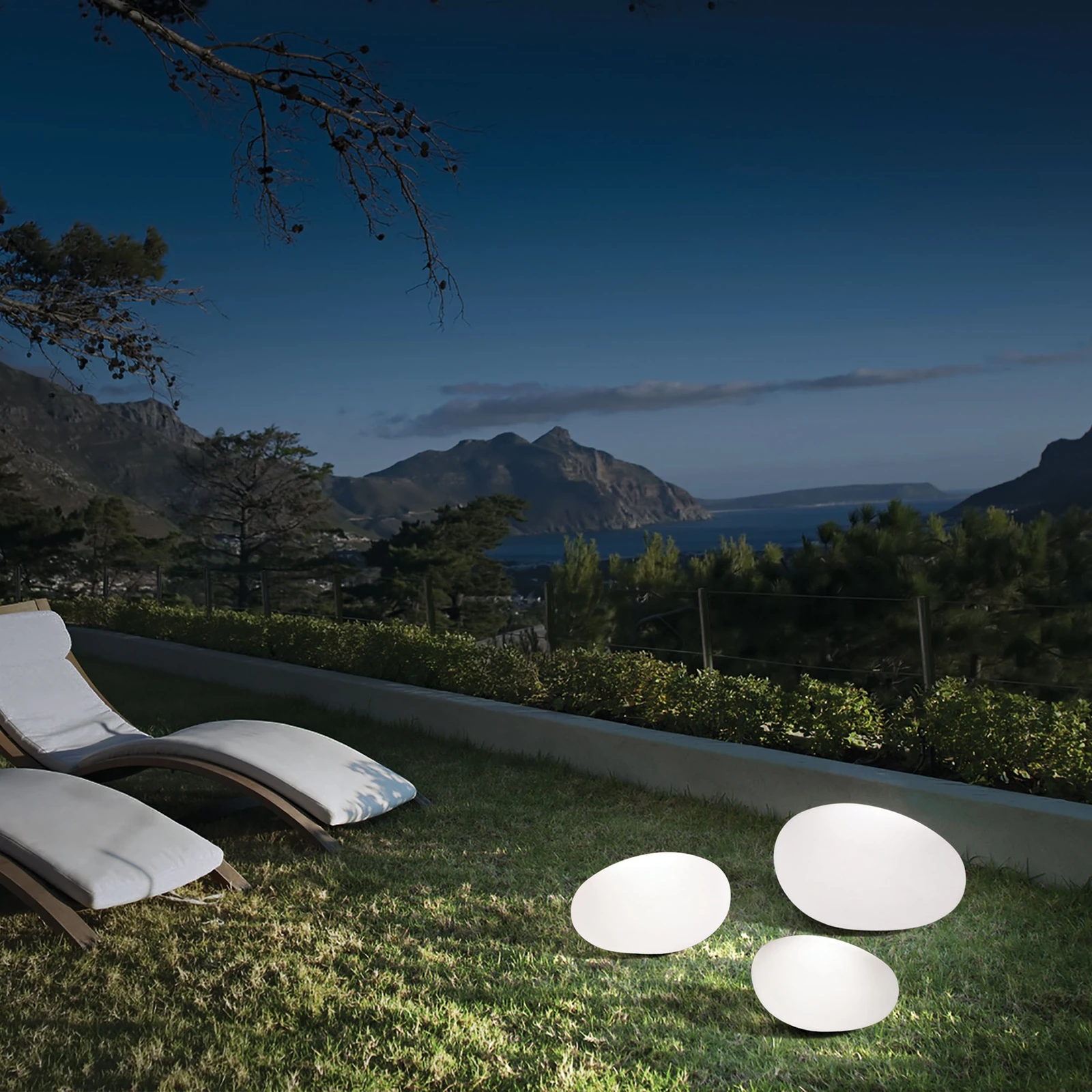 Sasso PT1 by Ideal Lux, installed