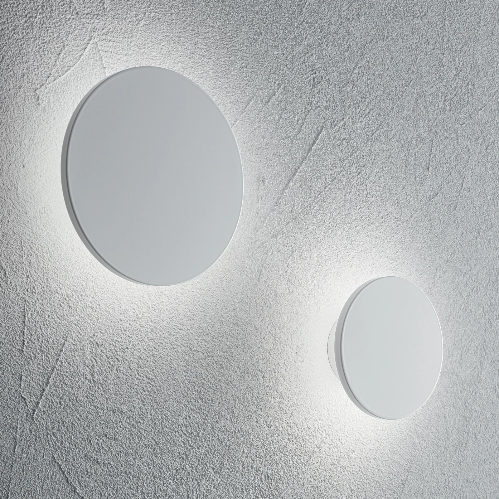 Cover Wall Light by Ideal Lux, installed