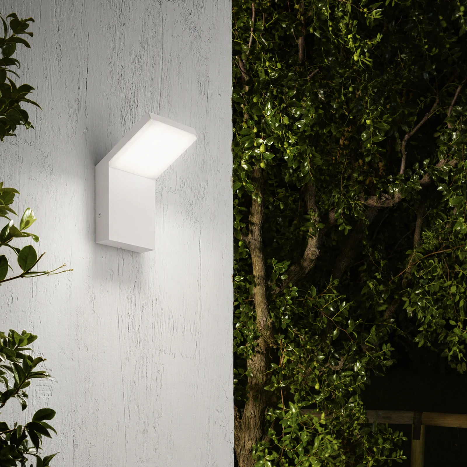 Style AP Sensor 4000K White by Ideal Lux, installed