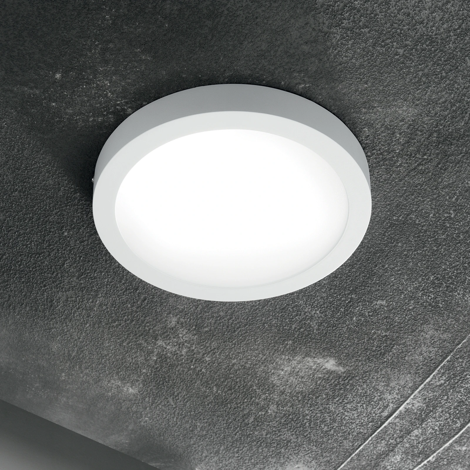 Universal Ceiling Light by Ideal Lux, installed