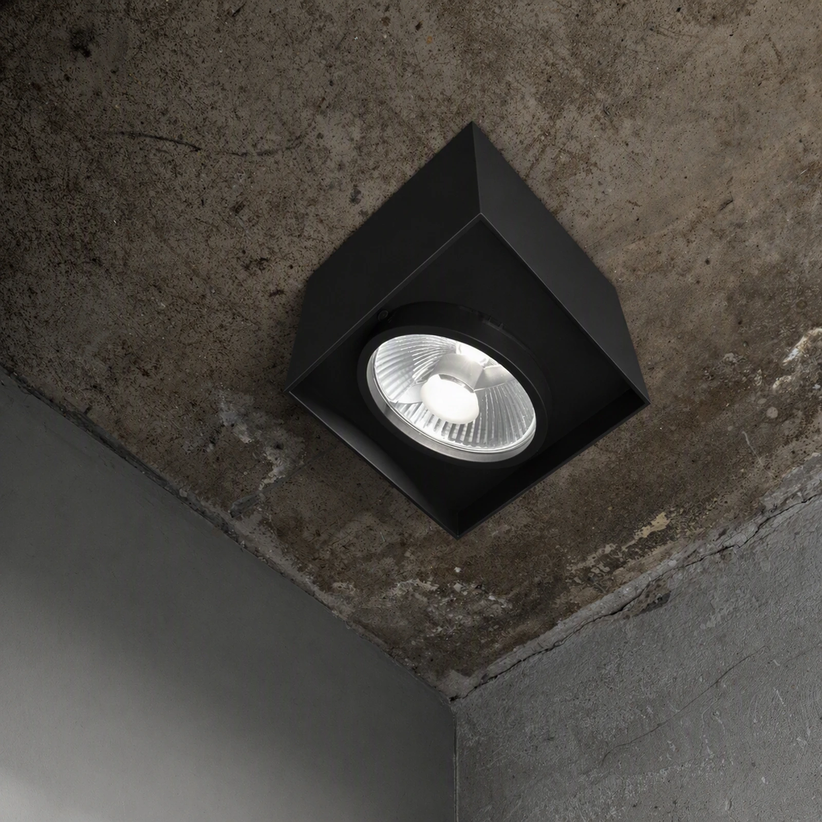 Hallway and Staircase Lighting: Spacing, Height and Safety