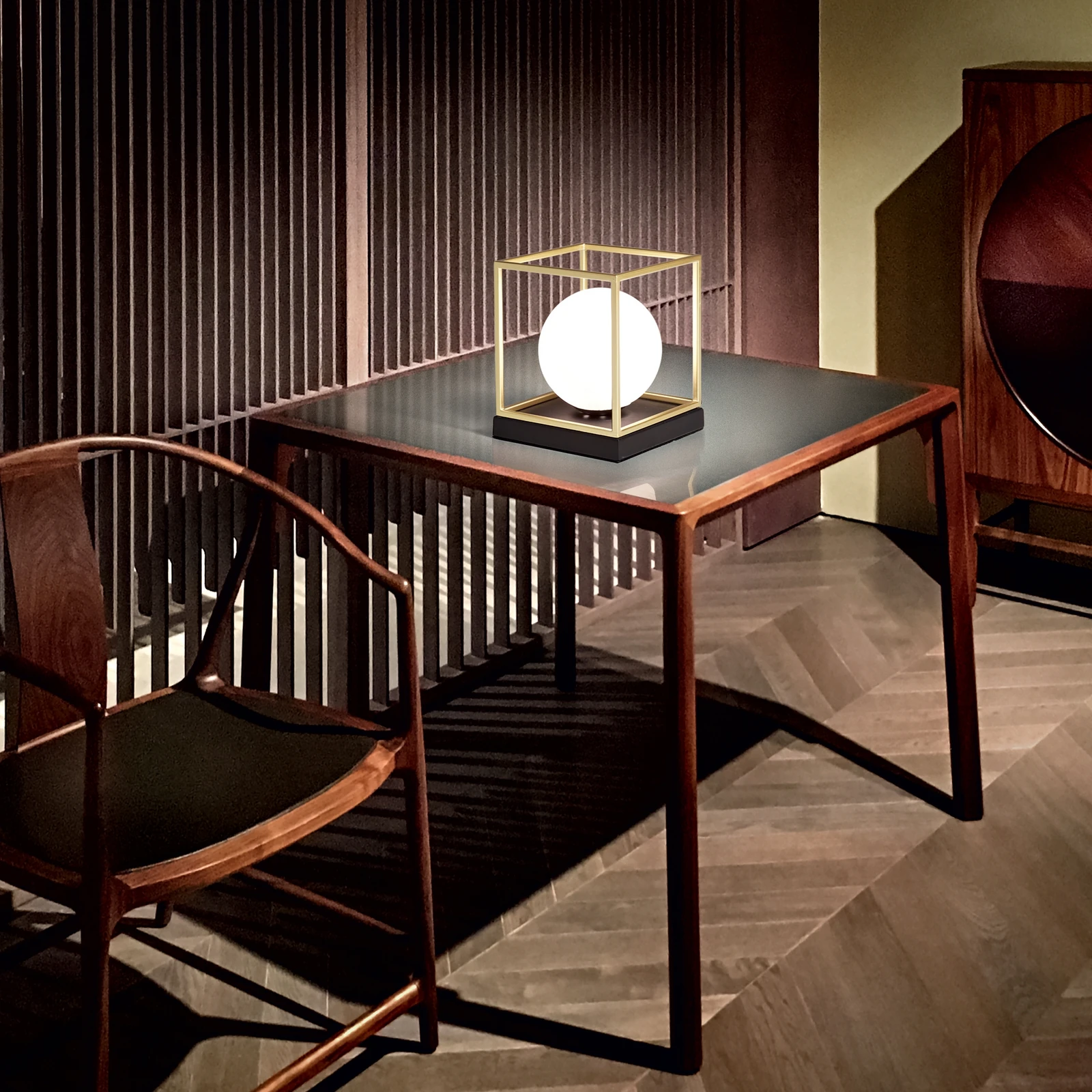 Lingotto TL1 Big Brass installed in an interior