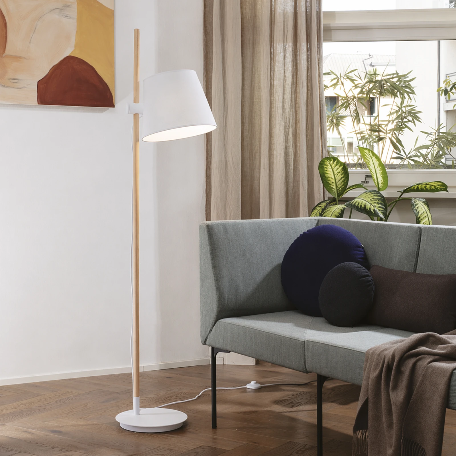 Axel PT1 by Ideal Lux, installed