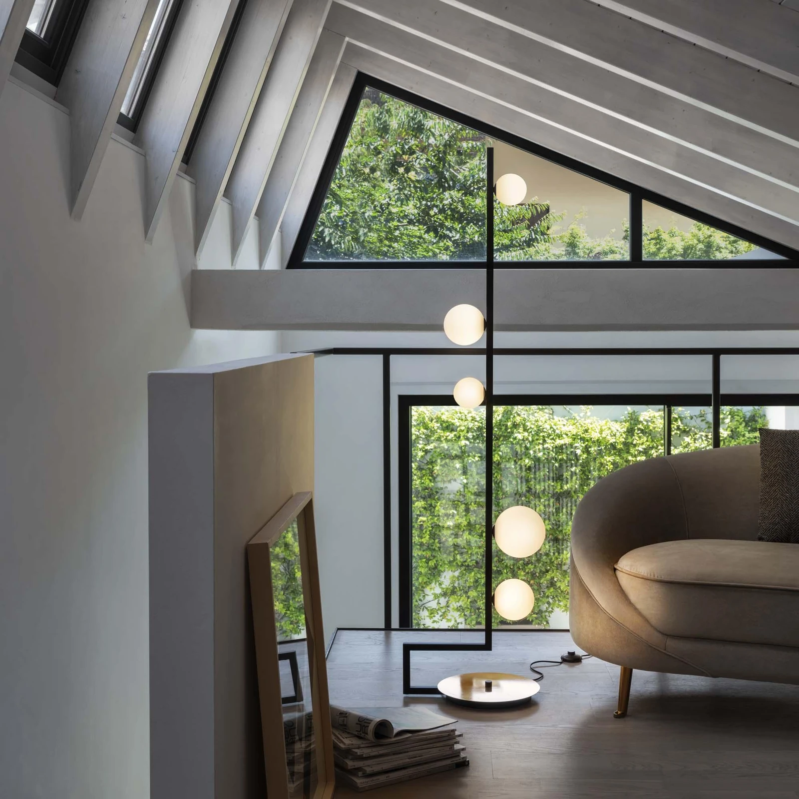 Birds PT5 by Ideal Lux, installed