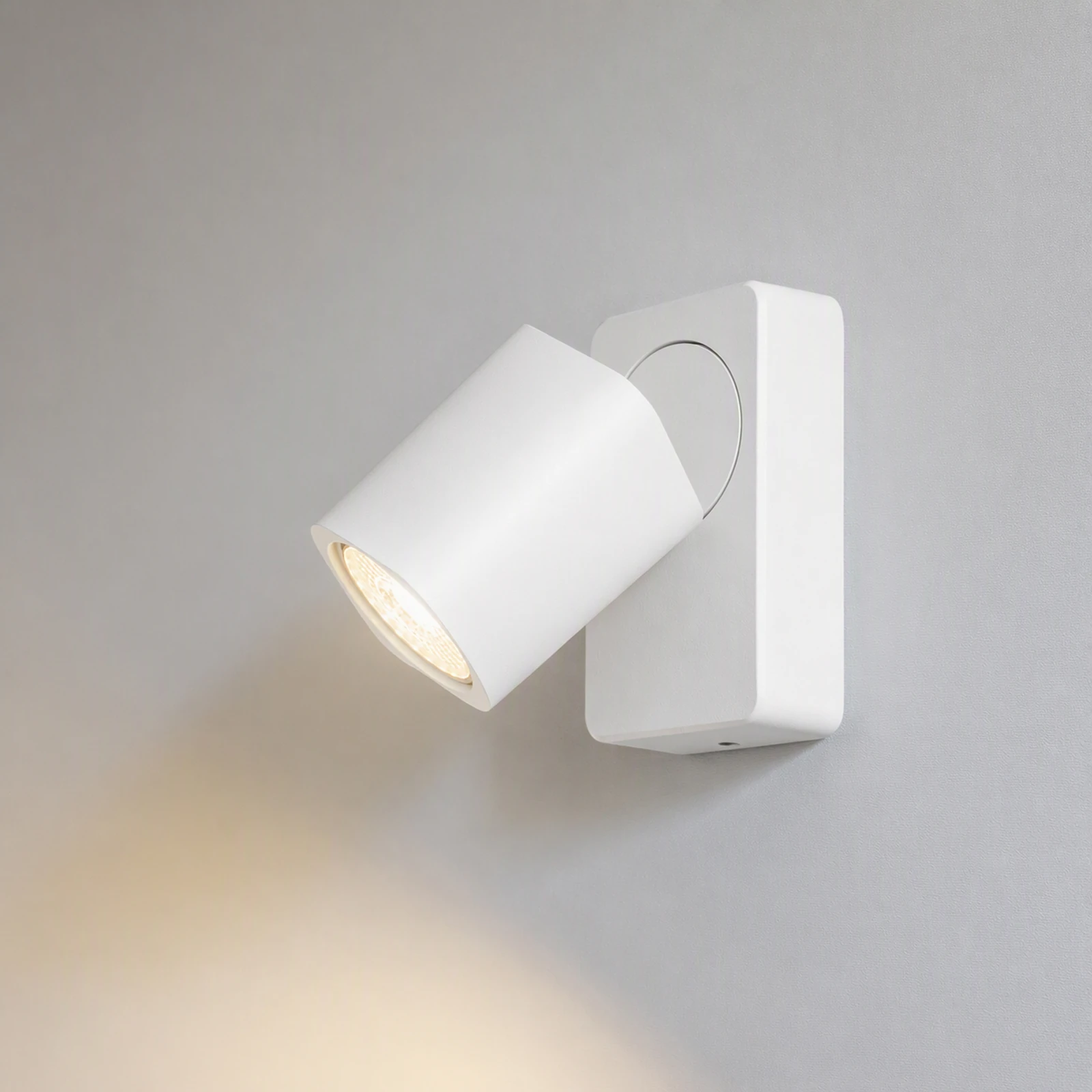 Rudy Square White by Ideal Lux, installed