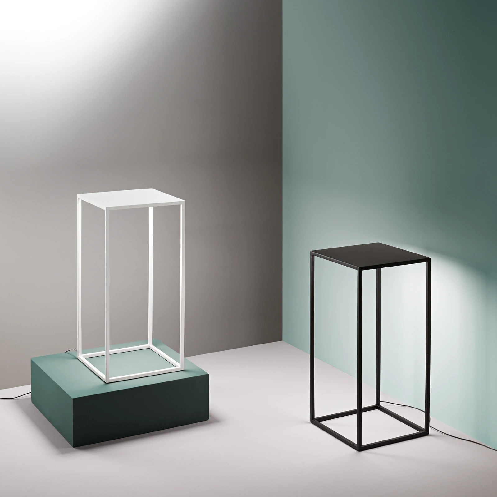 Ipotesi PT H50 Black by Ideal Lux, shown installed
