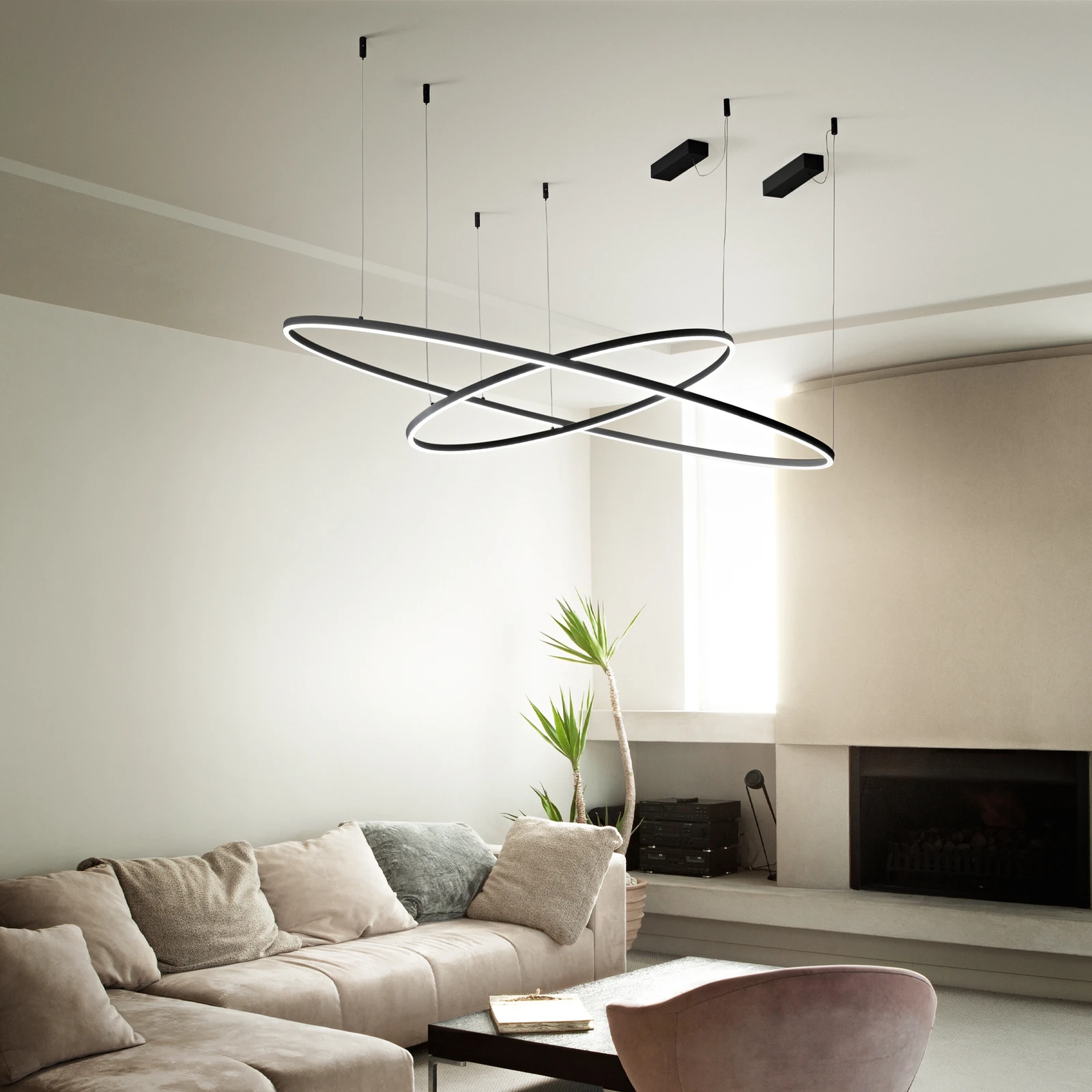Oracle Slim SP D150 Round 3000K DALI Bk by Ideal Lux, installed