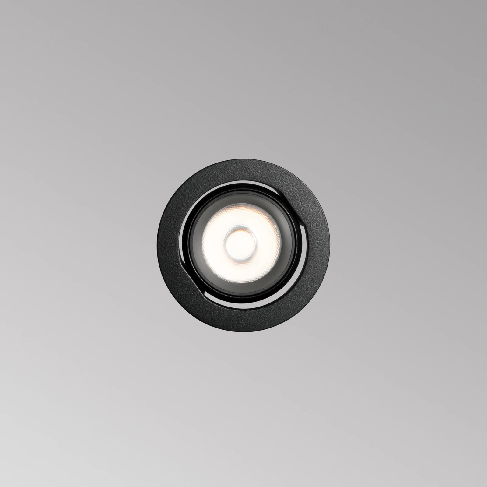 Quark Fi 12.0W Adjustable 3000K (323008) installed in an interior