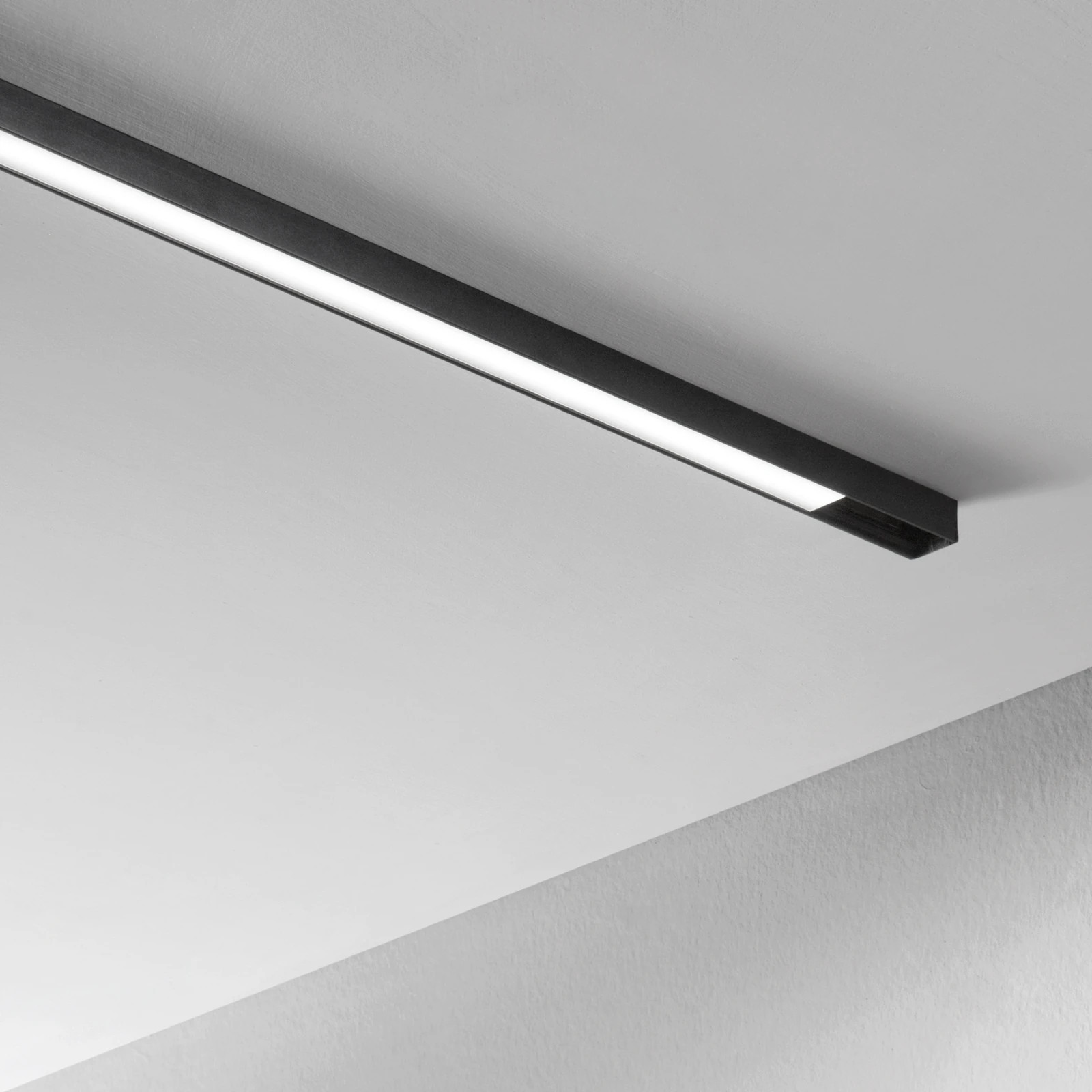 Stick Wide 12W 3000K installed in an interior