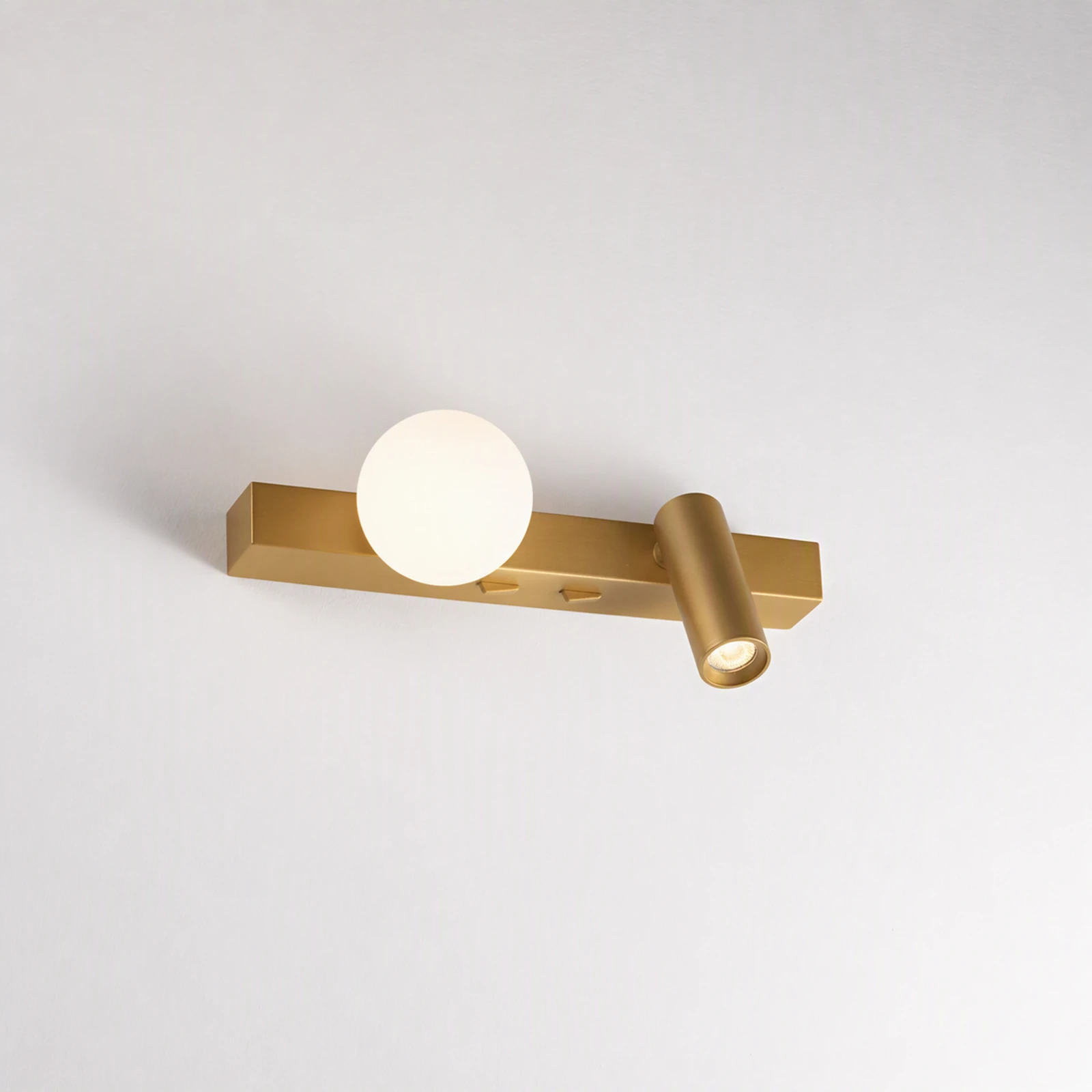 Binomio LED AP by Ideal Lux, installed