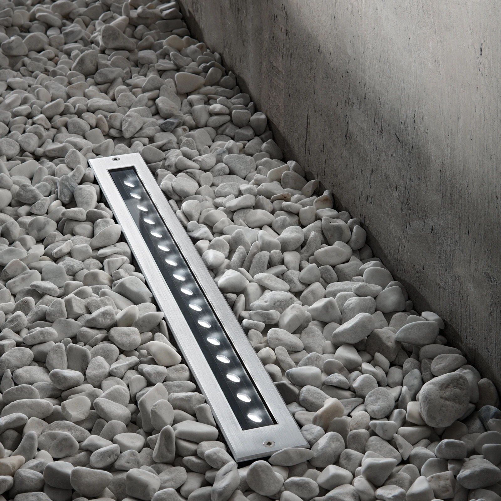 Thor Fi D50 3000K by Ideal Lux, installed