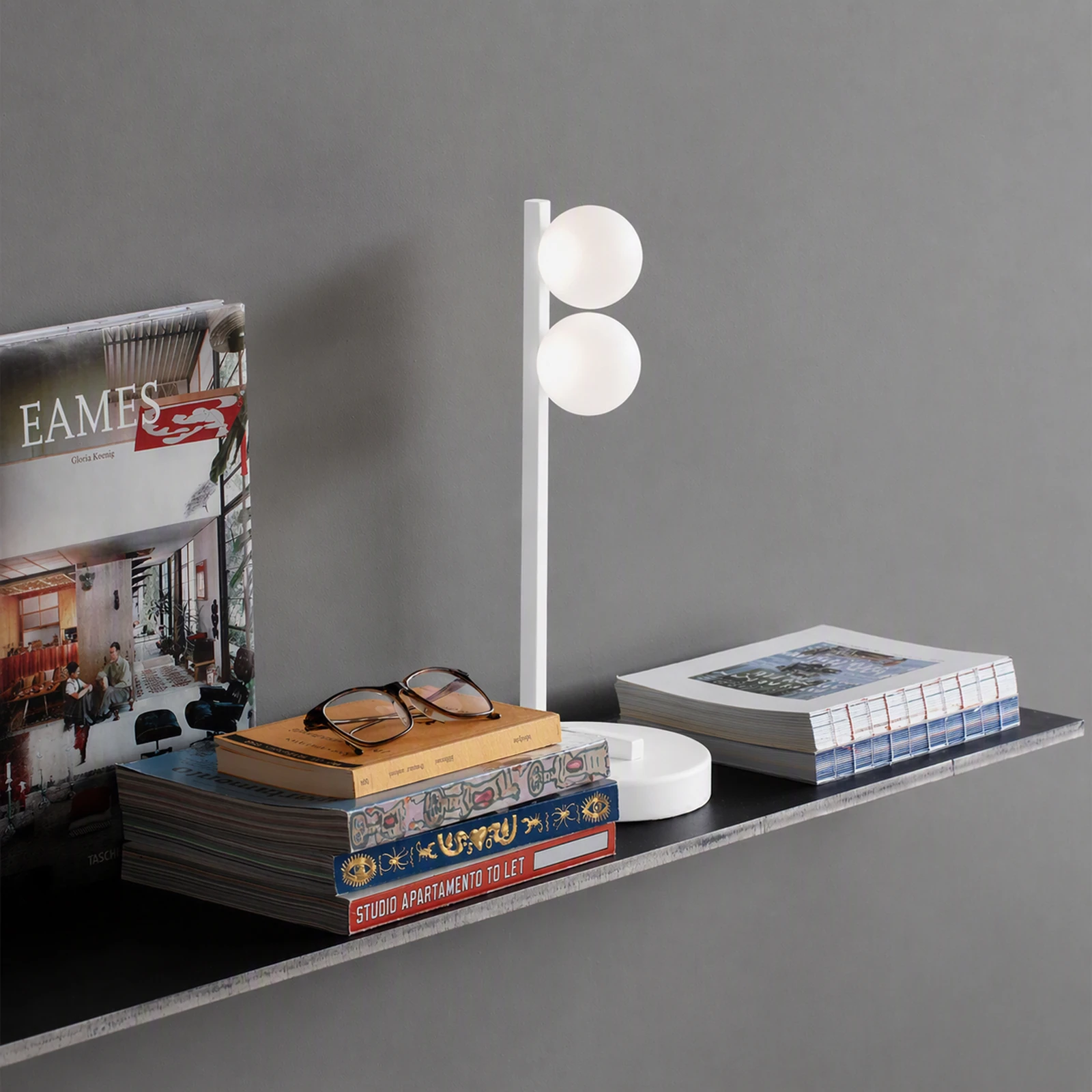 Binomio TL1 White installed in an interior