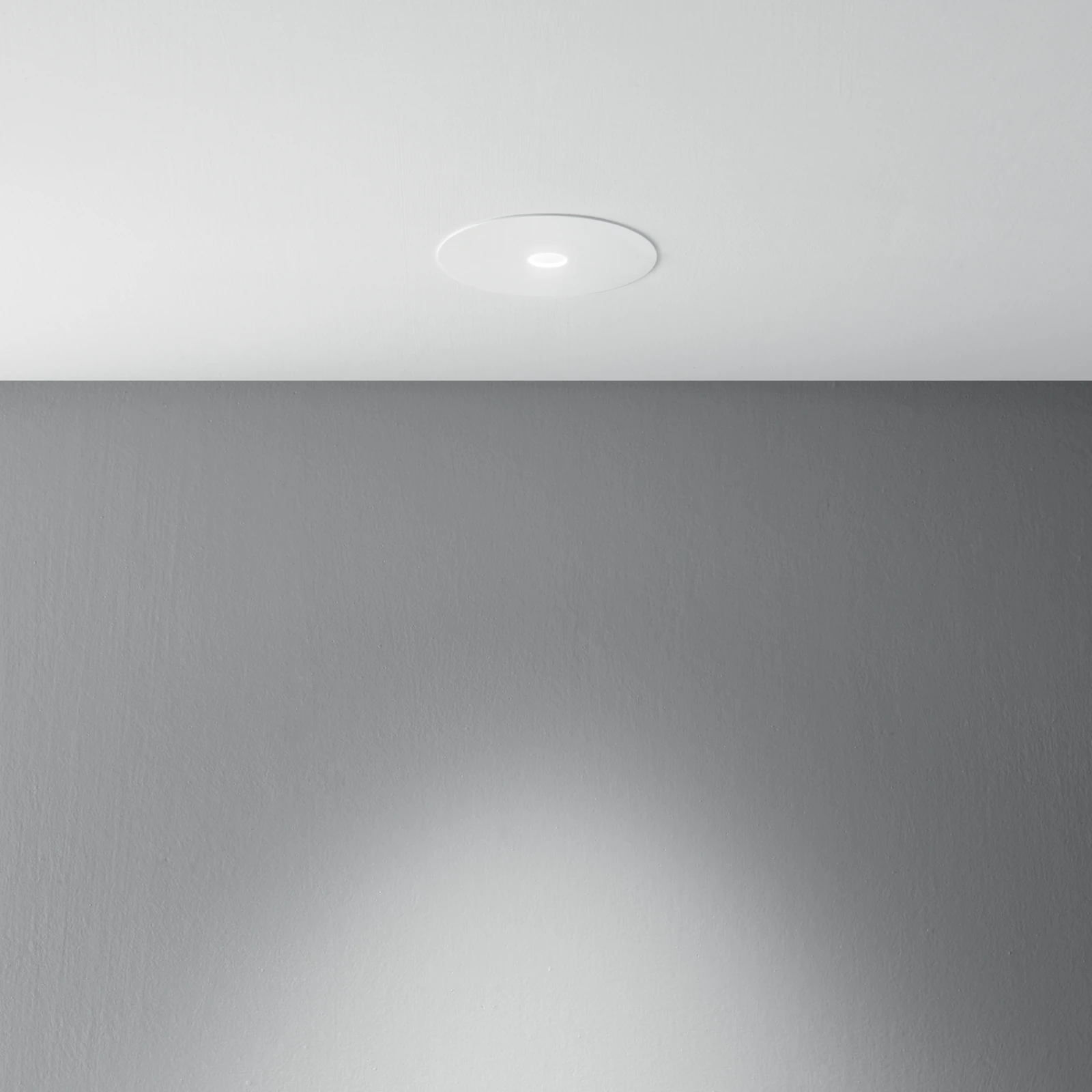 Infinity Fi Trim 07W 3000K White installed in an interior